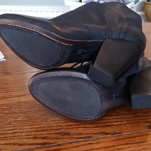 Boots - Picture 5 of 5